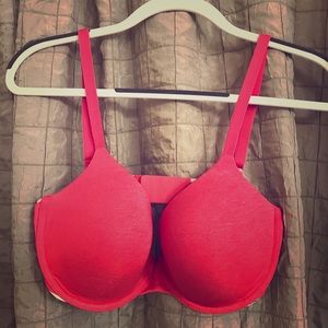 Victoria’s Secret uplifting bra